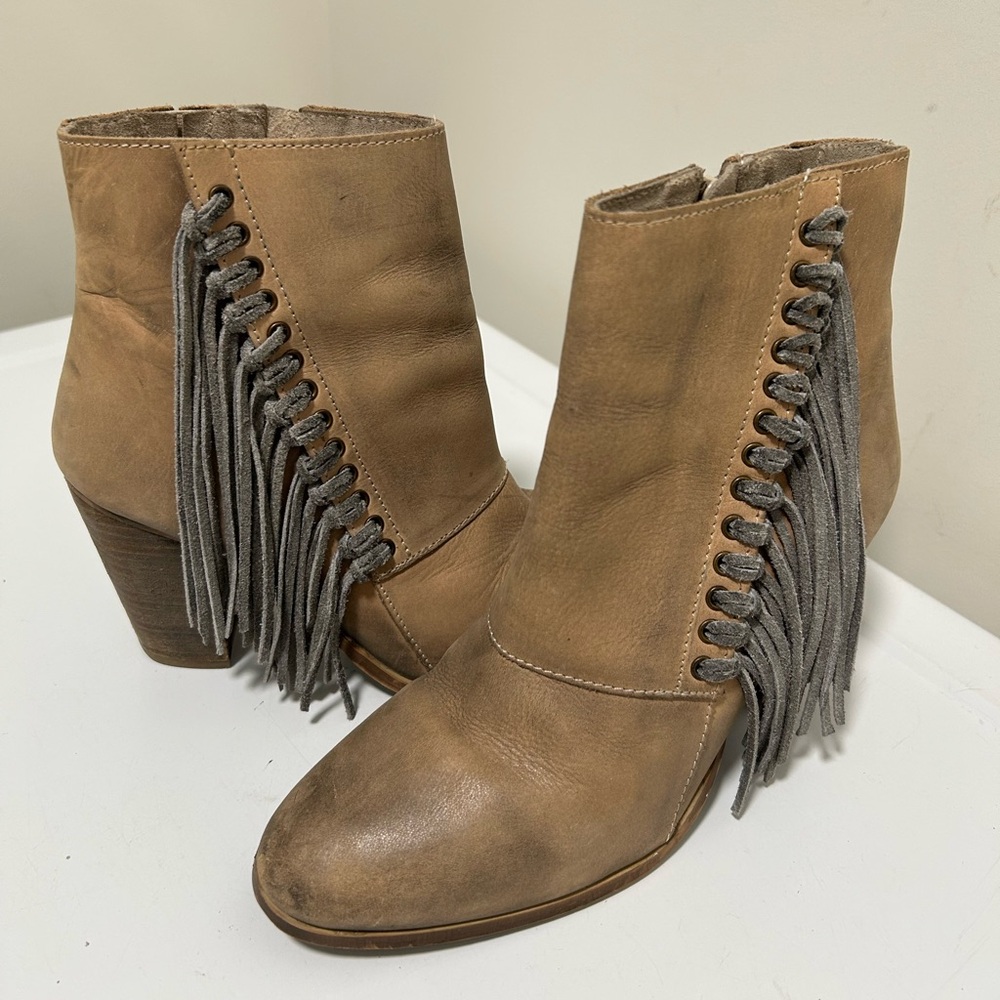 Diba True Jilly Ann Fringe Boots Tan Size 8
